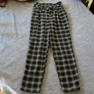 Hollister high rise black and white